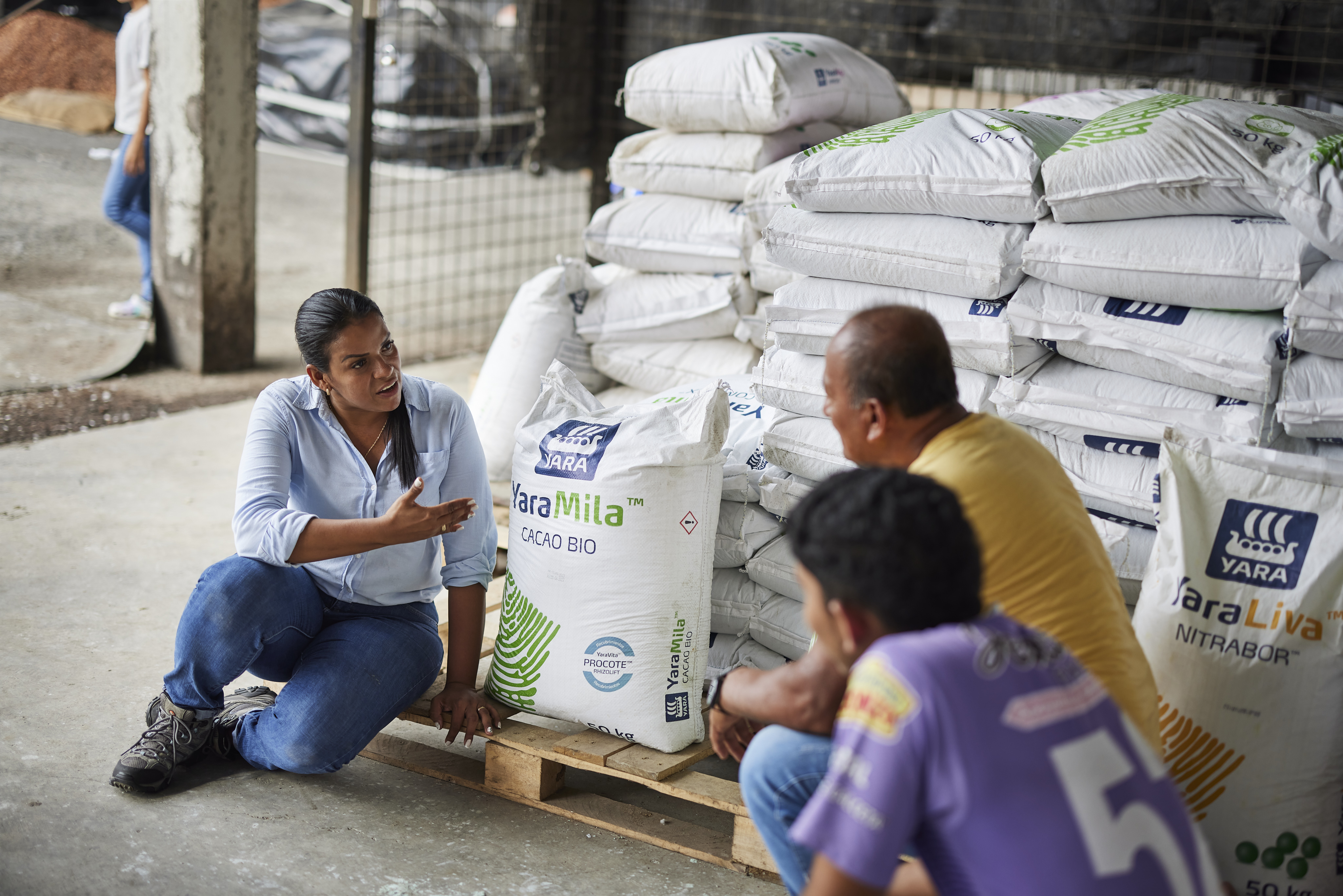 Marjorie Franco vendiendo YaraMila CACAO BIO